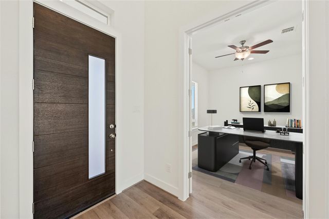 601 Gunison DR, Lakeway, TX 78738