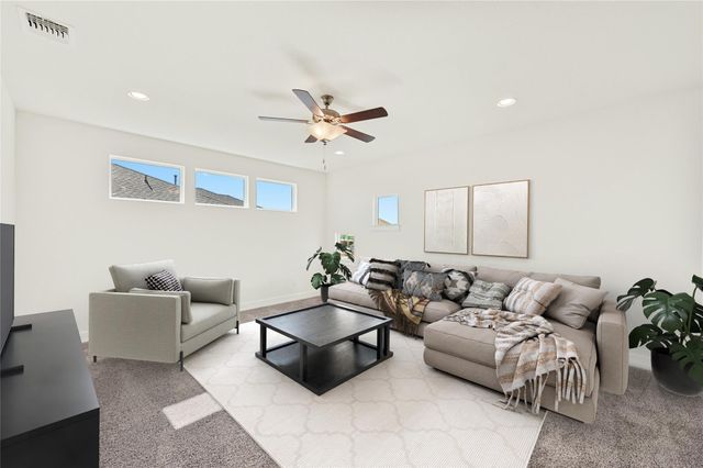 601 Gunison DR, Lakeway, TX 78738