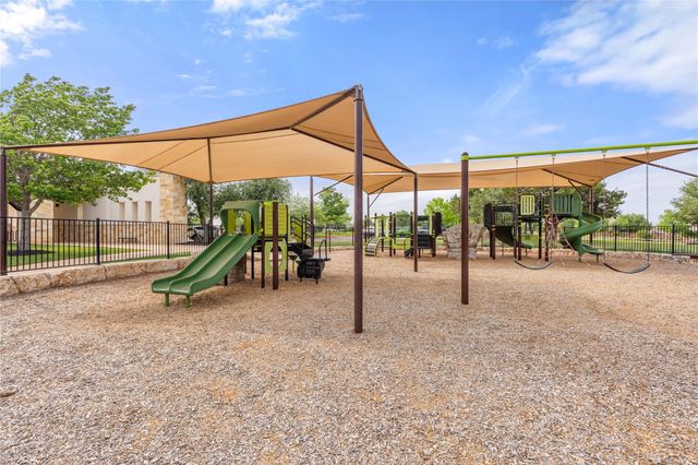 601 Gunison DR, Lakeway, TX 78738