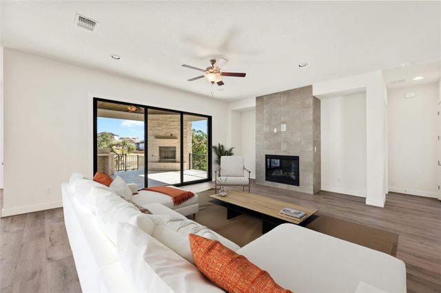 601 Gunison DR, Lakeway, TX 78738