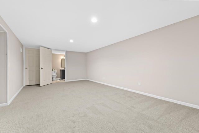 5737 N Sievers PLACE, Glendale, WI 53209