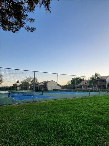 4224 SW 87th Ter, Cooper City, FL 33328