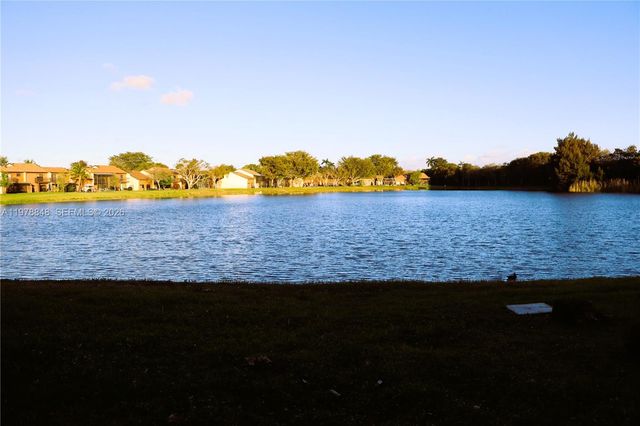 4224 SW 87th Ter, Cooper City, FL 33328