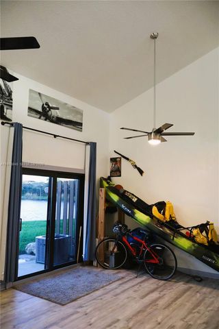 4224 SW 87th Ter, Cooper City, FL 33328