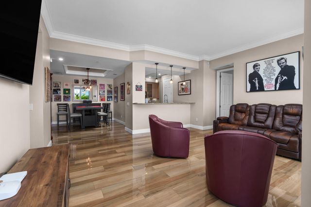 2633 NE 14th Avenue 308, Wilton Manors, FL 33334