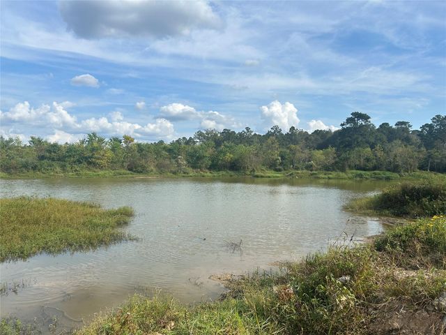 18074 Hill Road, Cleveland, TX 77328