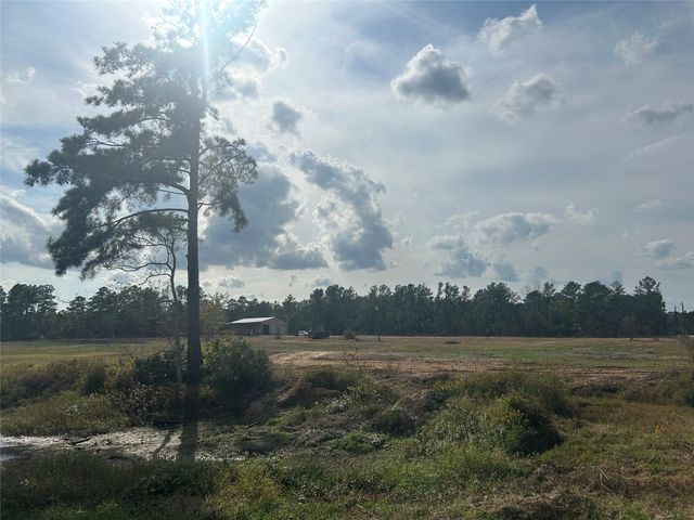18074 Hill Road, Cleveland, TX 77328