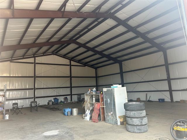 18074 Hill Road, Cleveland, TX 77328