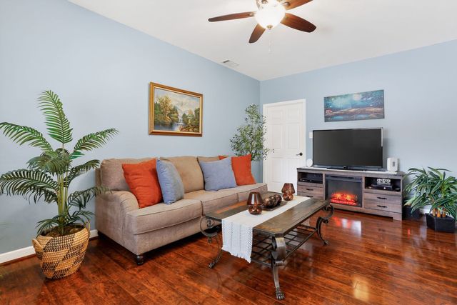 14308 S Kenneth Avenue, Midlothian, IL 60445