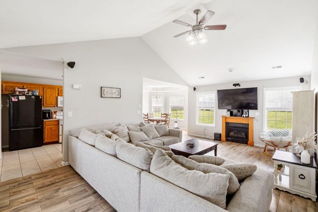 505 BILLY JOE SAPP DR, Ashland, MO 65010