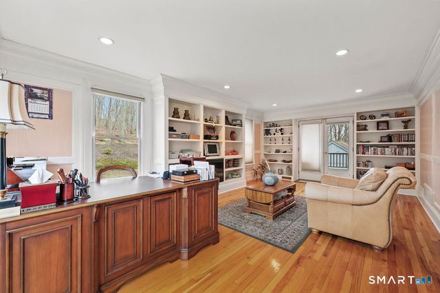 17 Abbotts Hill Road, Newtown, CT 06470