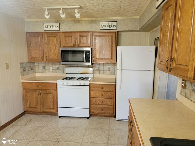 211 Athletic Street, Otisville, MI 48463