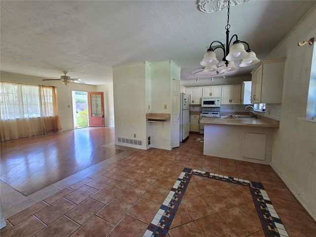 1324 SE 33RD TERRACE, Ocala, FL 34471