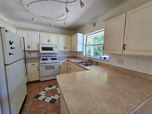 1324 SE 33RD TERRACE, Ocala, FL 34471