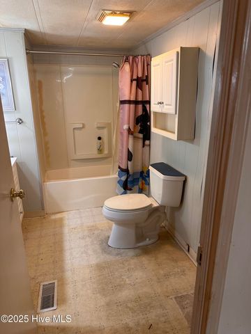 120 Youpon Drive, Hubert, NC 28539