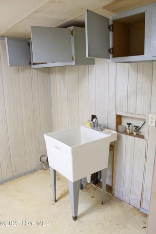 120 Youpon Drive, Hubert, NC 28539