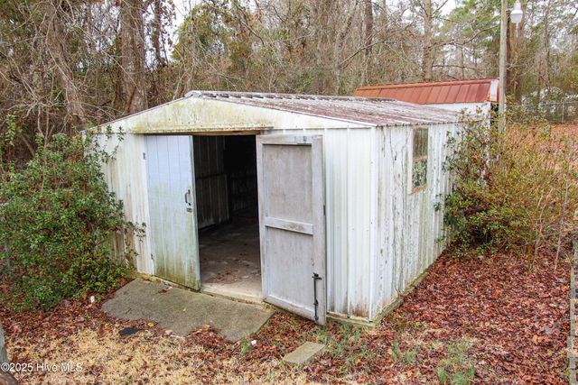 120 Youpon Drive, Hubert, NC 28539