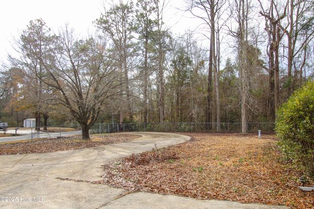 120 Youpon Drive, Hubert, NC 28539