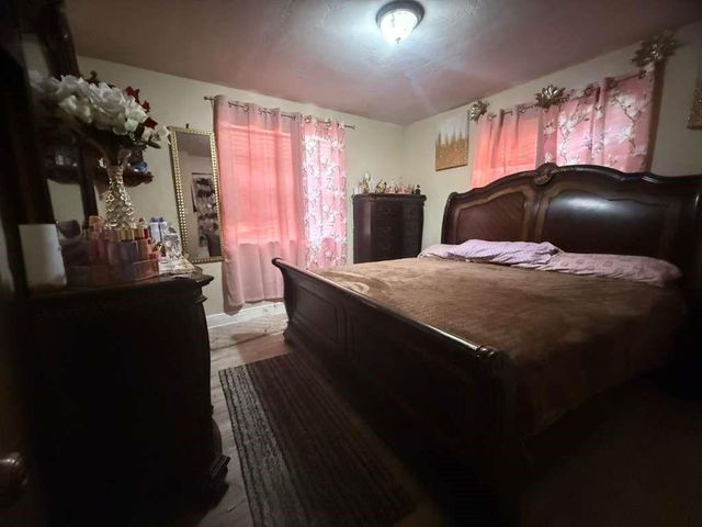 5836 Wiley Street, Hollywood, FL 33023