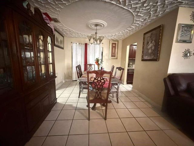 5836 Wiley Street, Hollywood, FL 33023