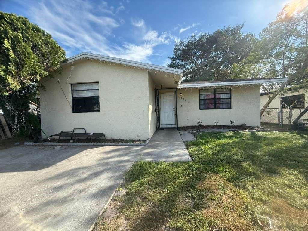 5836 Wiley Street, Hollywood, FL 33023