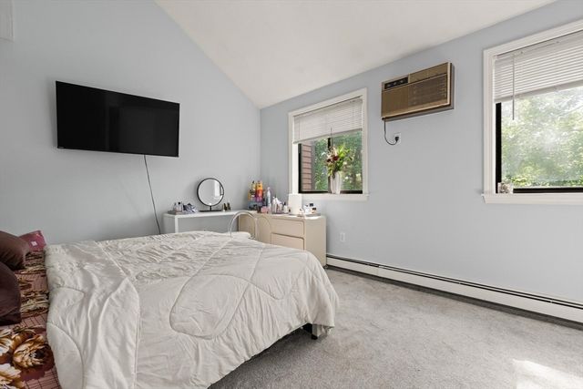 26 Wilson St 12, Marlborough, MA 01752