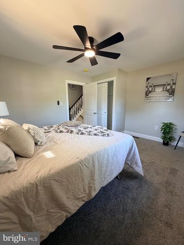 6 MERRY RD, Newark, DE 19713