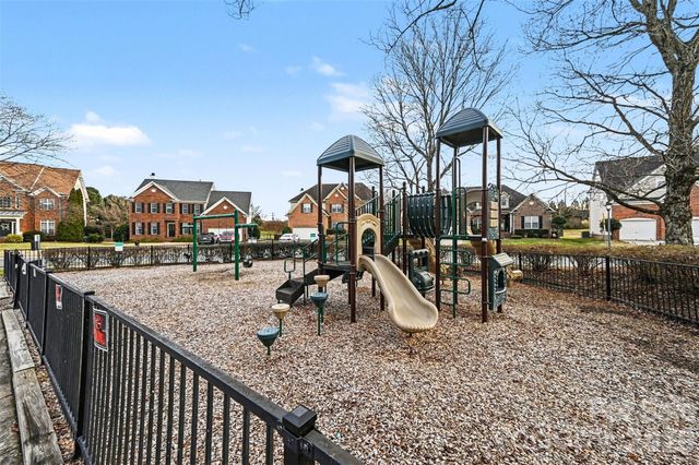 1310 Bershire Lane, Charlotte, NC 28262