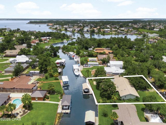 4439 Vista Lane, Lynn Haven, FL 32444