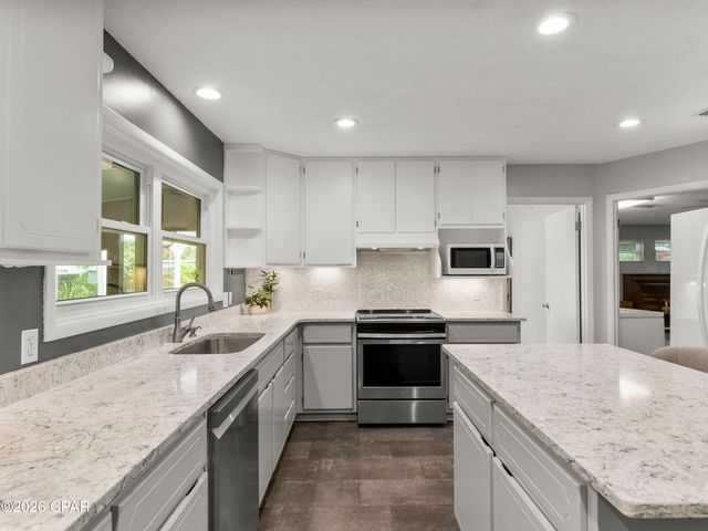 4439 Vista Lane, Lynn Haven, FL 32444