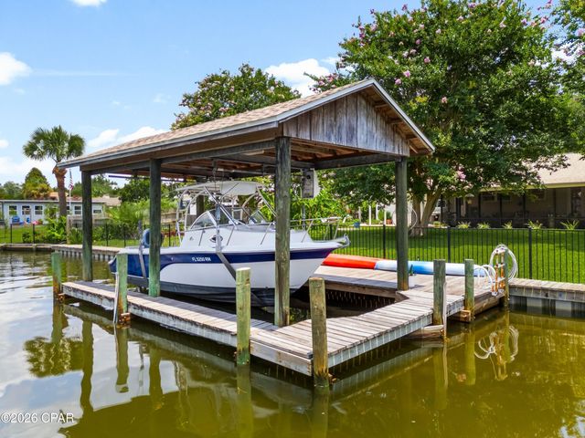 4439 Vista Lane, Lynn Haven, FL 32444