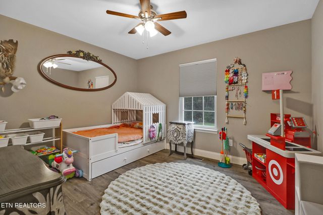 1095 Fuagte Rd, Evensville, TN 37332