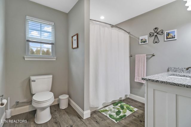 1095 Fuagte Rd, Evensville, TN 37332