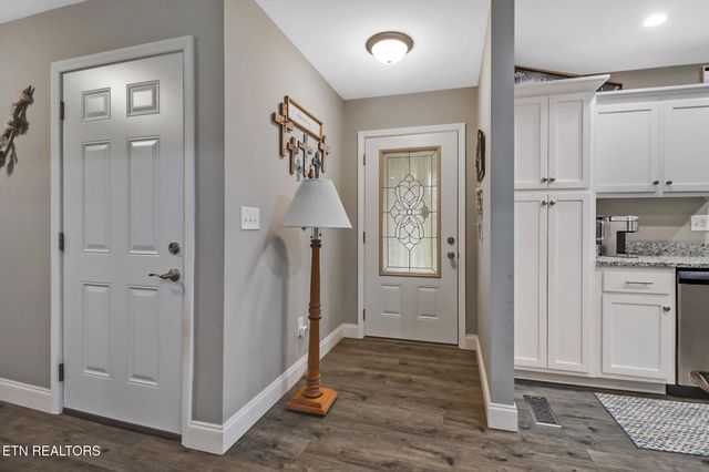 1095 Fuagte Rd, Evensville, TN 37332