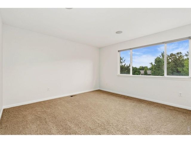 7374 New Raymer Ct, Fort Collins, CO 80525