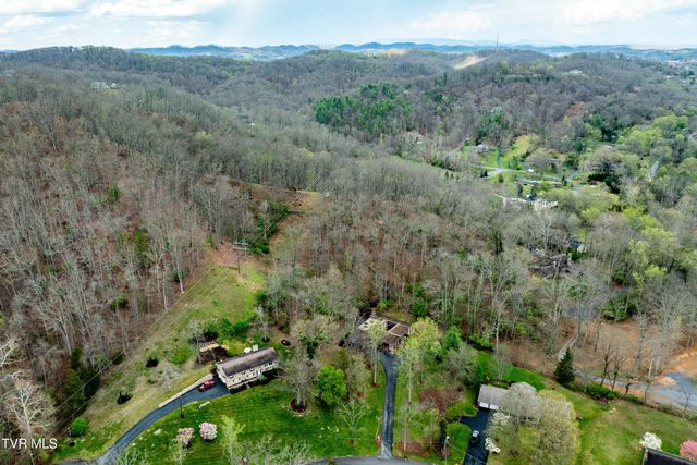 102 Tracy Lane, Bristol, TN 37620