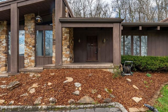 102 Tracy Lane, Bristol, TN 37620