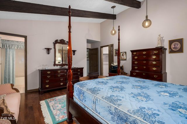 102 Tracy Lane, Bristol, TN 37620