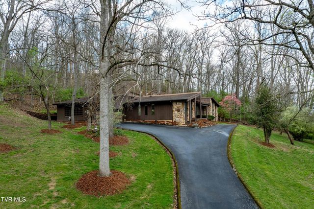 102 Tracy Lane, Bristol, TN 37620