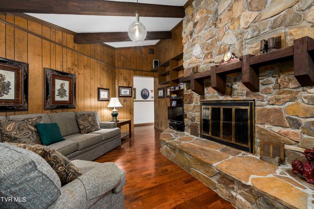 102 Tracy Lane, Bristol, TN 37620