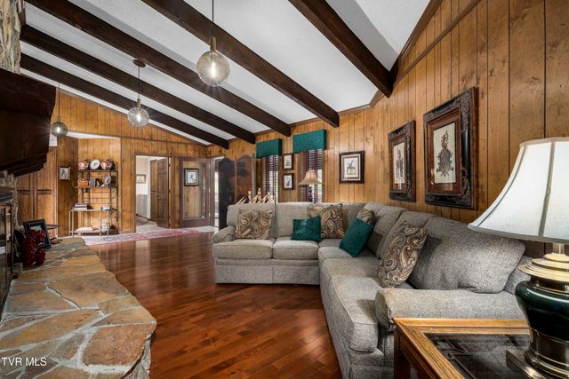 102 Tracy Lane, Bristol, TN 37620