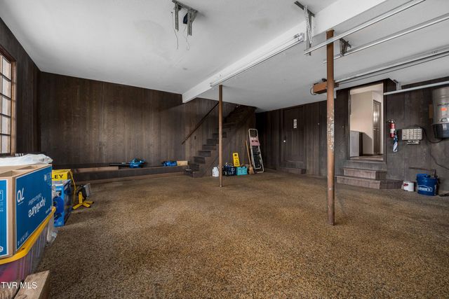 102 Tracy Lane, Bristol, TN 37620