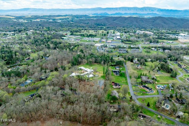 102 Tracy Lane, Bristol, TN 37620