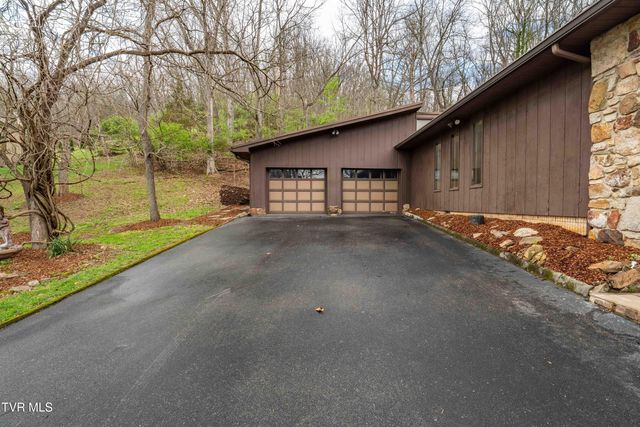 102 Tracy Lane, Bristol, TN 37620