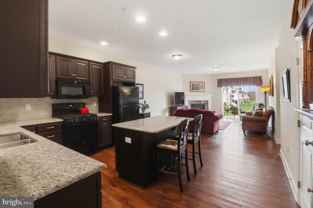 637 LITITZ RESERVE LN, Lititz, PA 17543