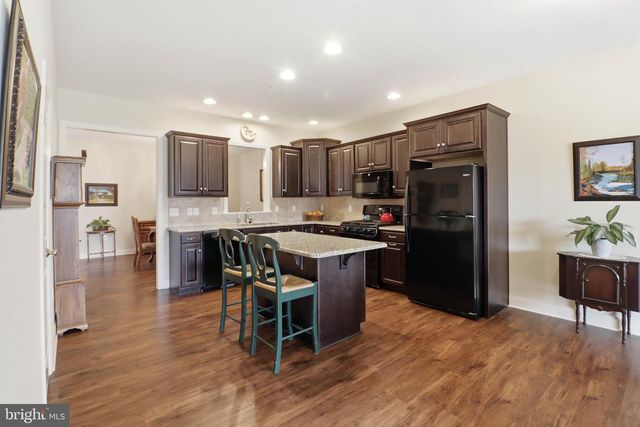 637 LITITZ RESERVE LN, Lititz, PA 17543