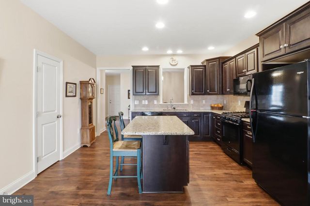 637 LITITZ RESERVE LN, Lititz, PA 17543