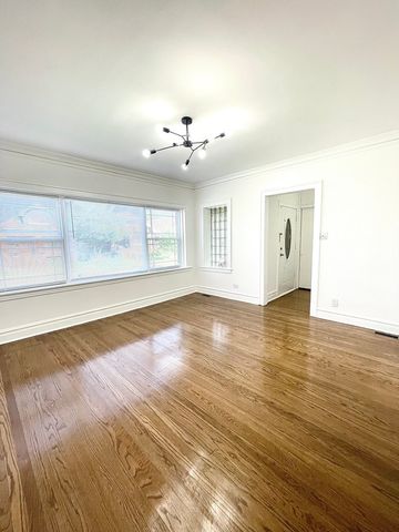 1932 East Avenue, Berwyn, IL 60402