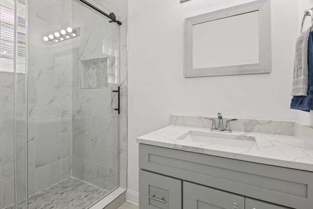 1932 East Avenue, Berwyn, IL 60402