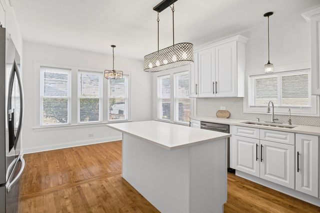 1932 East Avenue, Berwyn, IL 60402